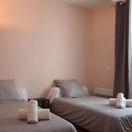 Hotel Le Lys Lacrouzette Zewnętrze zdjęcie